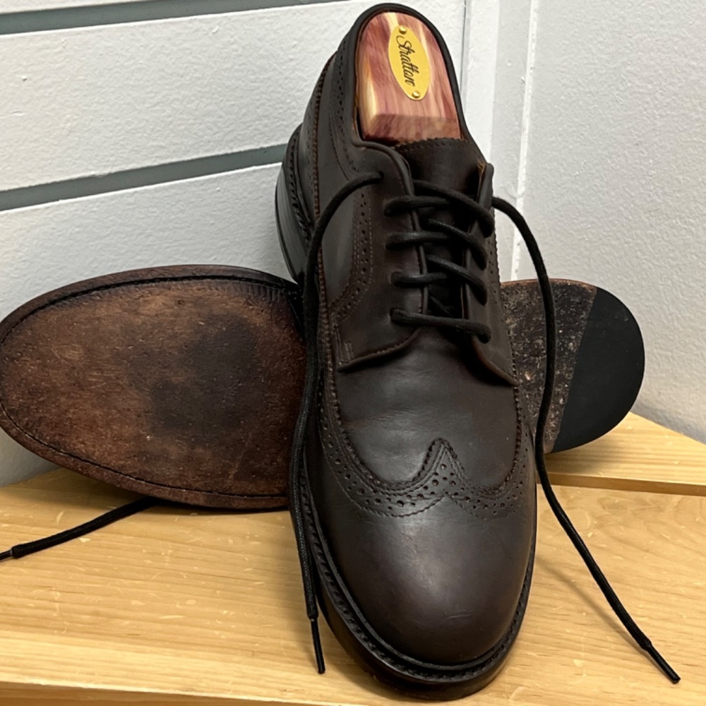 Frye Jones Leather Wingtip — Size 9.5, Redwood